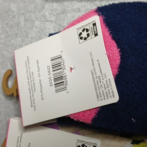 Women's Valentine's Day Socks Set Of 3 - Picture 3 of 4